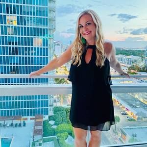 Meet your Posher, Kelly